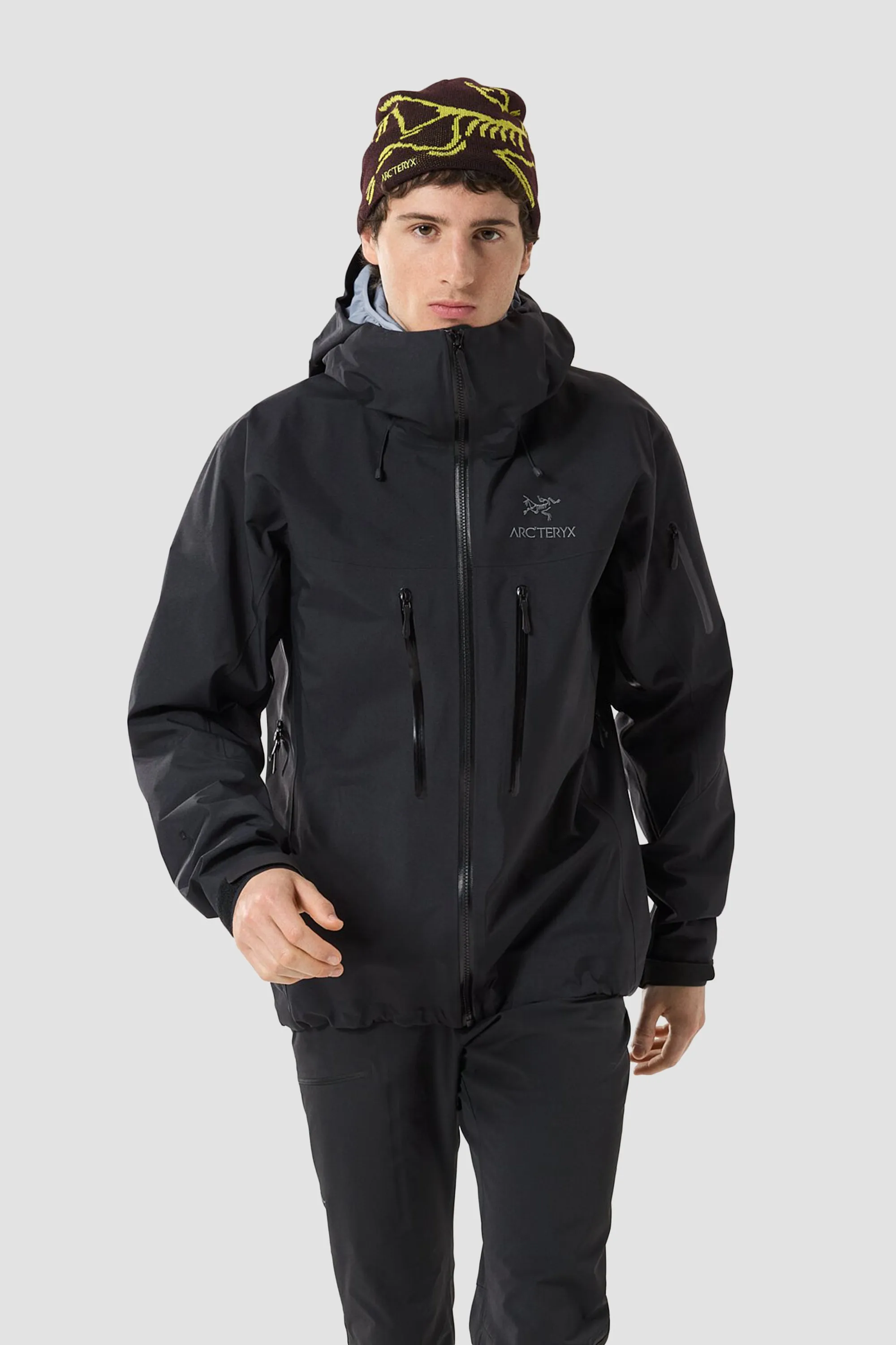 Arc'teryx Men's Alpha SV Jacket in Black