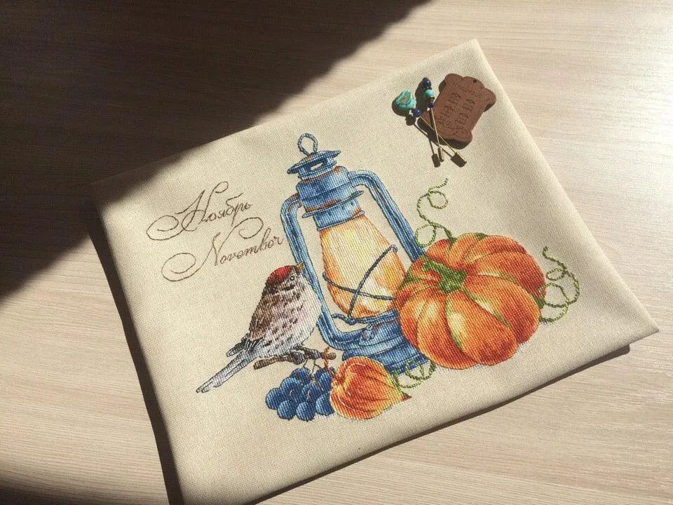 Bird with a Pumpkin. November. Calendar Series - PDF Cross Stitch Pattern