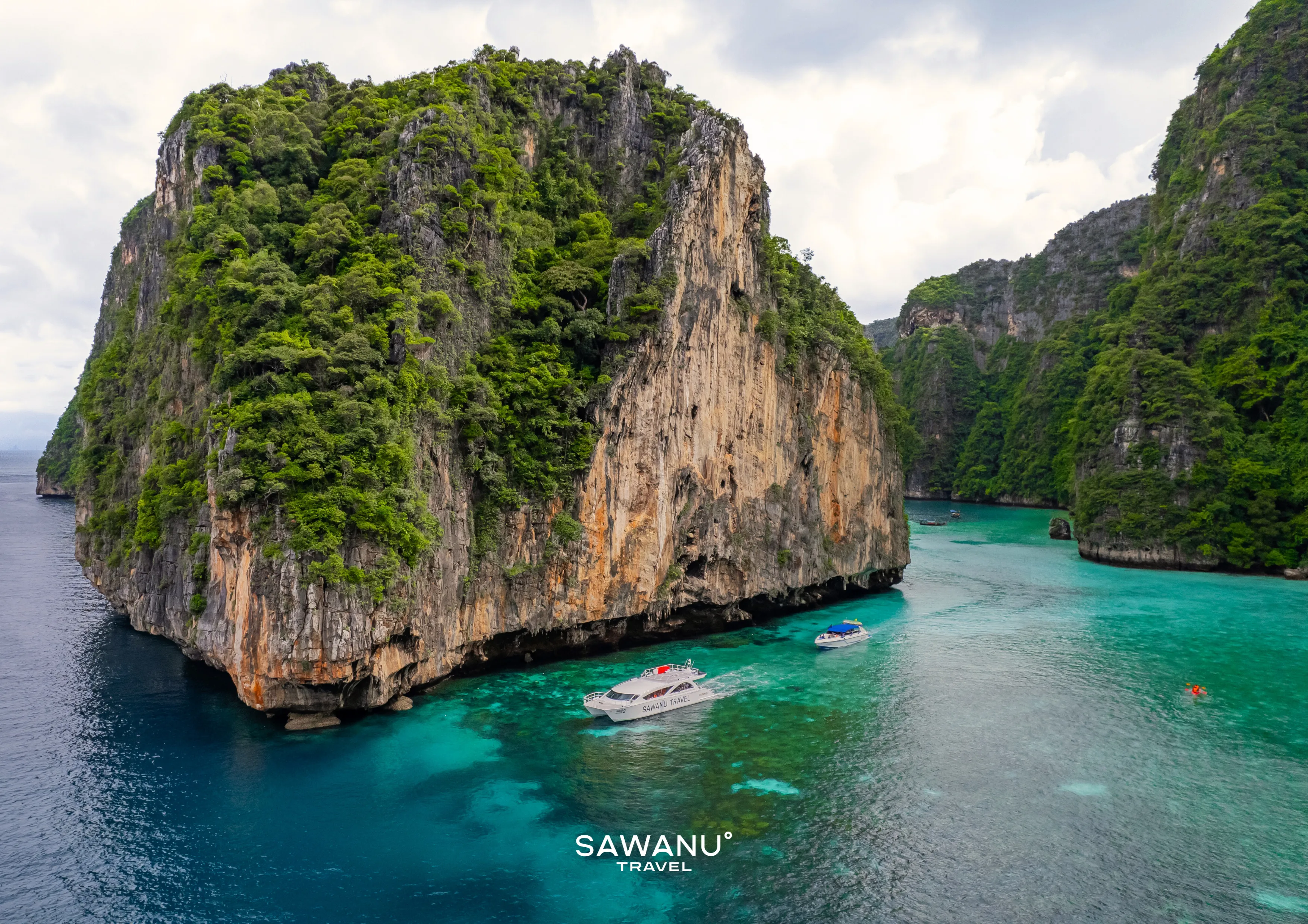 Phuket Thailand Premium Catamaran ISLAND Tour - PHIPHI & KHAI, Phiphi&Bamboo