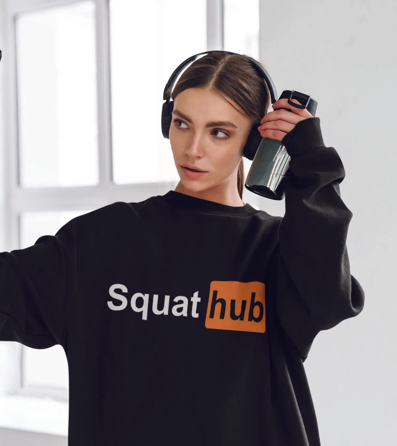 Women's Loose fit Squat hub Sweatshirt (Black)